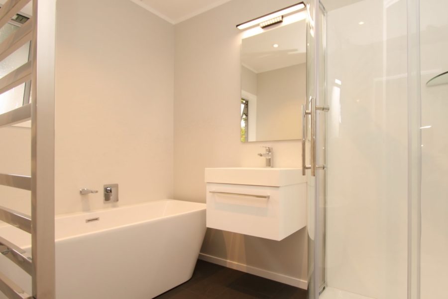 Bathroom renovation Auckland photo